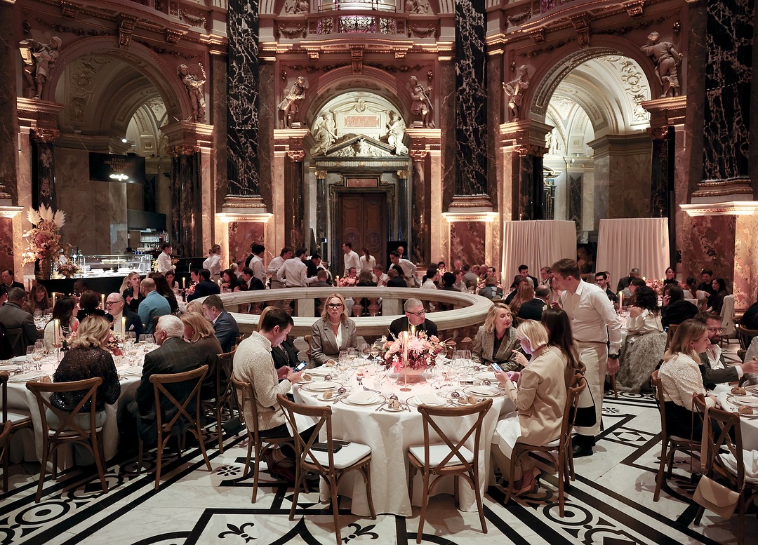 Brunello Cucinelli feierte die Wiedereröffnung seiner Boutique in Wien