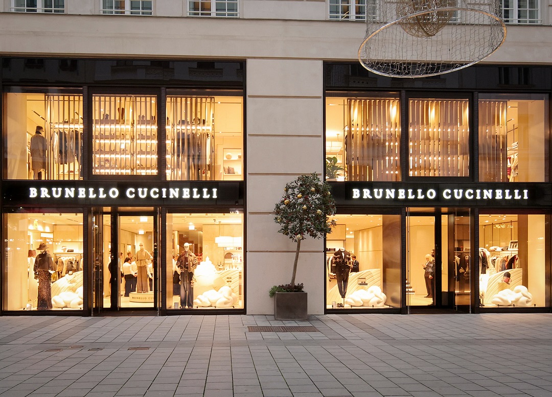 Brunello Cucinelli feierte die Wiedereröffnung seiner Boutique in Wien