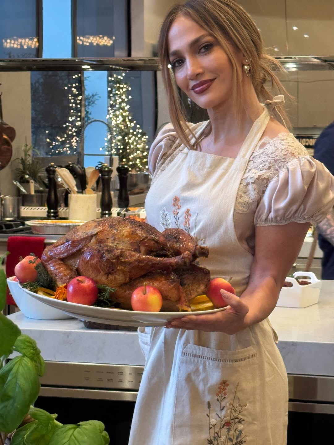 How Jennifer Lopez celebrated Thanksgiving