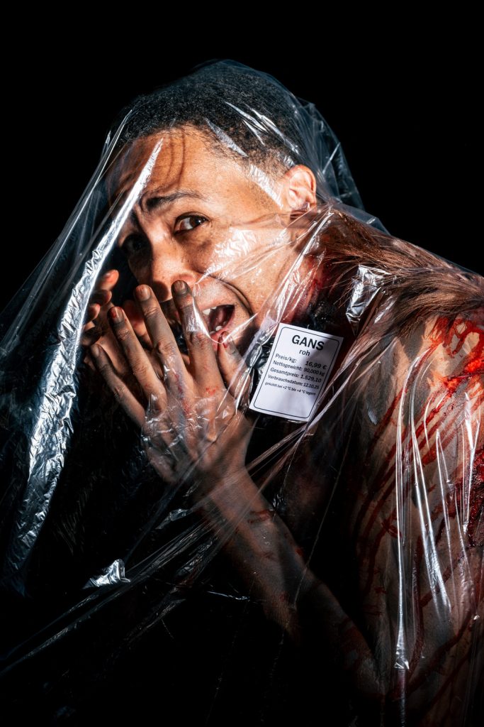 Cesar Sampson und Franz Josef Baur setzen ein kraftvolles Zeichen für Tierschutz und gegen Massentierhaltung