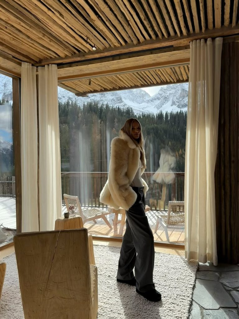 Rosie Huntington-Whiteley Enjoys a Winter Getaway in the Austrian Alps
