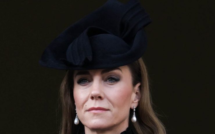 Kate Middleton and Prince William Attend Remembrance Day Parade with Their Children