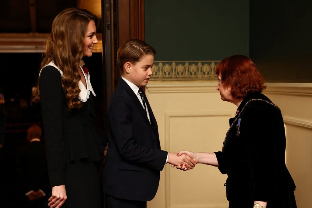 Kate Middleton and Prince William Attend Remembrance Day Parade with Their Children