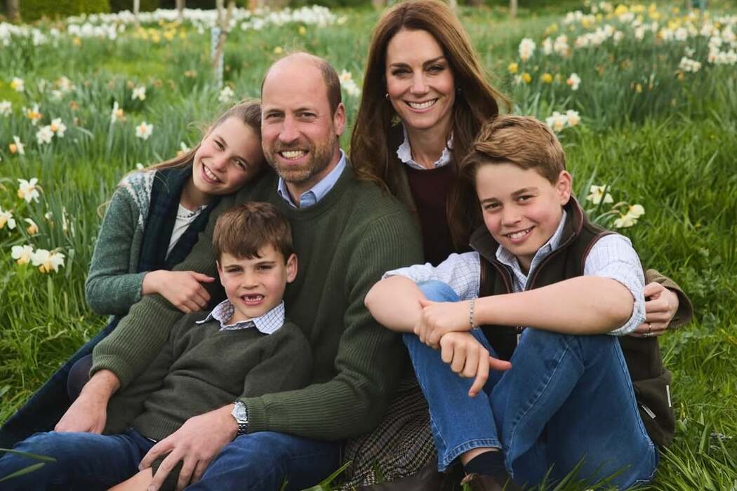Kate Middleton und Prinz William präsentierten ihre Weihnachtskarte mit den Kindern