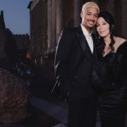 Cher gibt zu, eine Schwangerschaft wegen drogenabh&auml;ngigem Ehemann abgebrochen zu haben