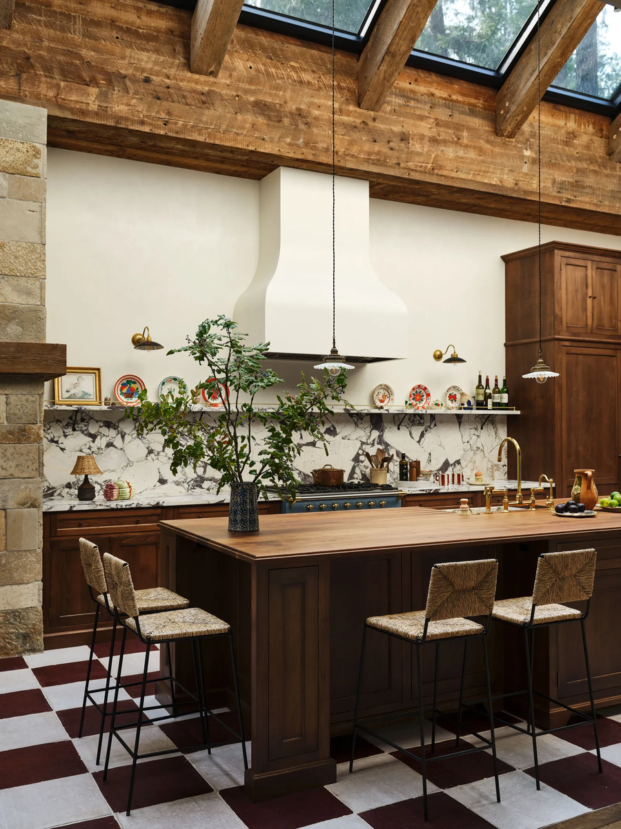 Surrounded by mountains: Kendall Jenner unveils her new california home