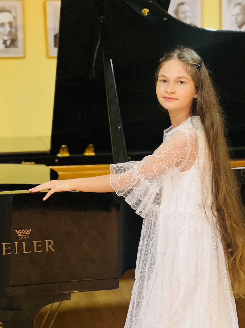 «Meine Träume sind Taten»: Die junge Pianistin Liia Tsvietkova über Inspiration, Musik und weihnachtliche Wunder