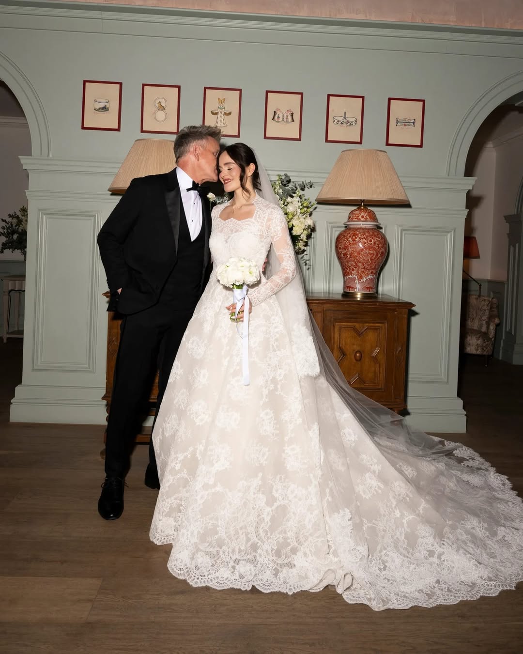 Gordon Ramsay hat seine Tochter verheiratet: erste Fotos und Details der Hochzeit