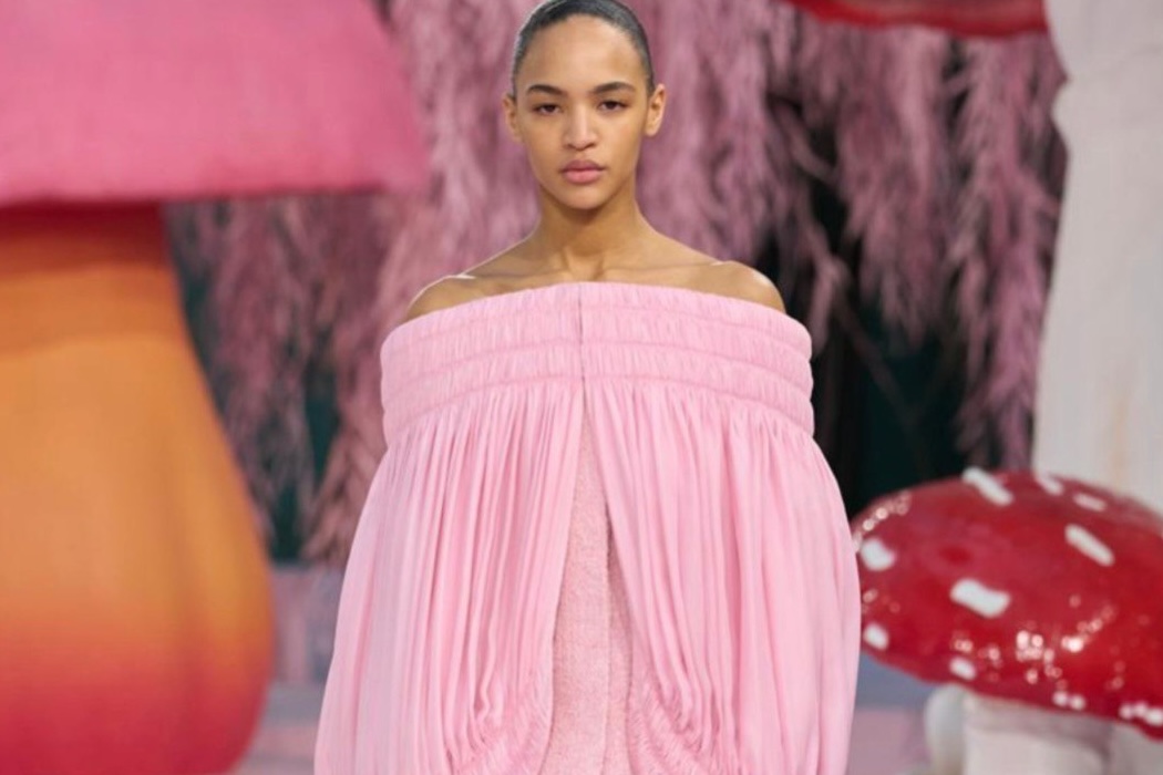 Neue Klassiker und Romantik in der Deb&uuml;tkollektion von Matthieu Blazy f&uuml;r Chanel