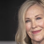 Supermodel Adriana Karembeu kommt zum Wiener Opernball 2026