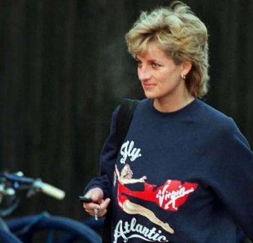 Kultobjekt: Das Princess-Diana-Sweatshirt von Virgin Atlantic ist wieder erh&auml;ltlich