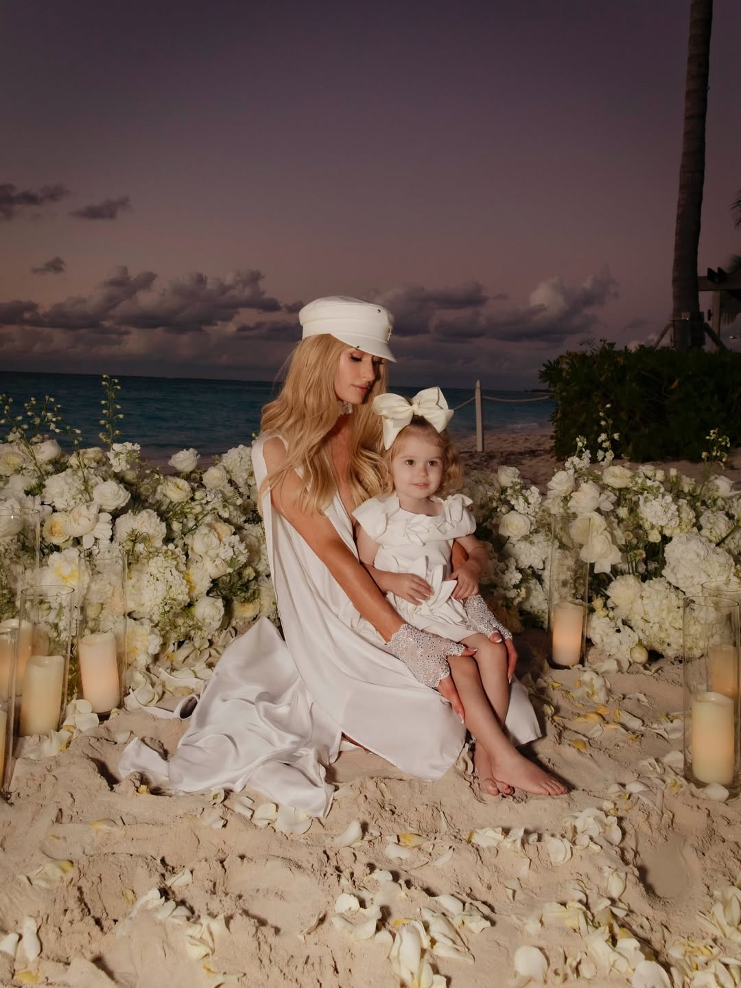 Wieder verheiratet: Paris Hiltons Mann hat ihr erneut einen Antrag gemacht