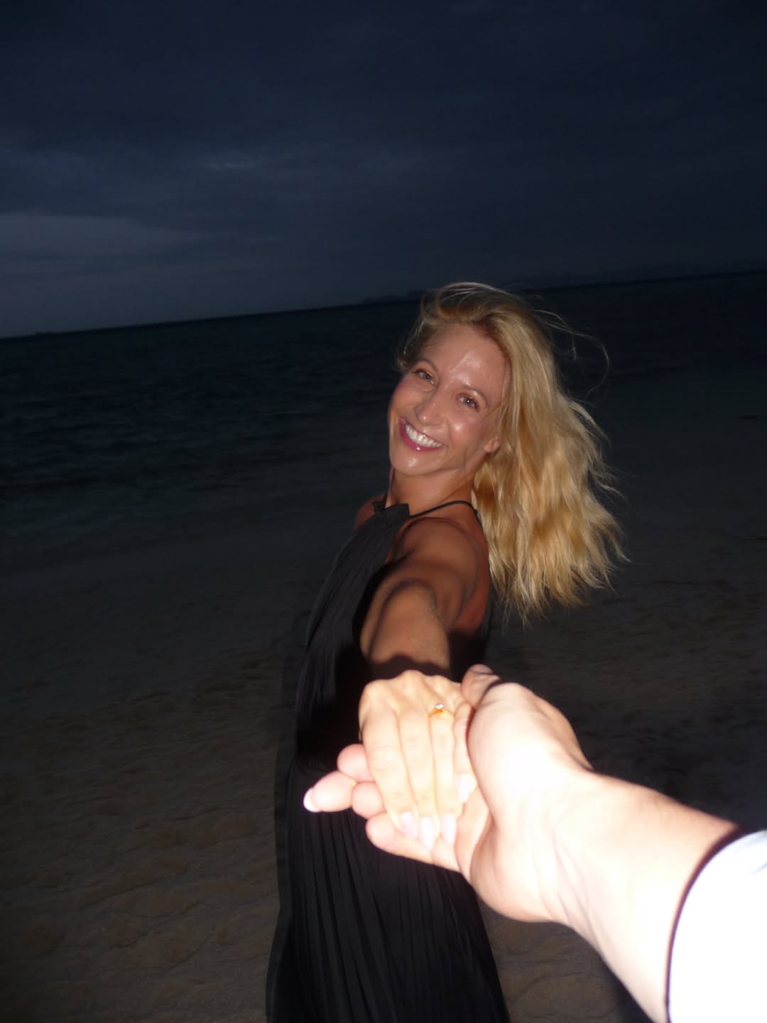 Die Tänzerin Kathrin Menzinger hat ihre Verlobung bekannt gegeben