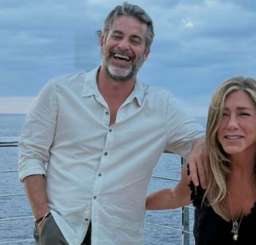 Jennifer Aniston&rsquo;s boyfriend shares romantic photos with the actress