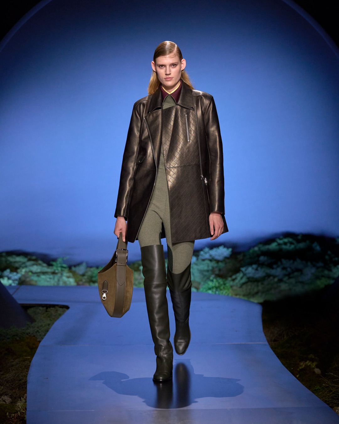 Mondlicht und Jockey-&Auml;sthetik: Herm&egrave;s pr&auml;sentiert die Kollektion FW&rsquo;2026