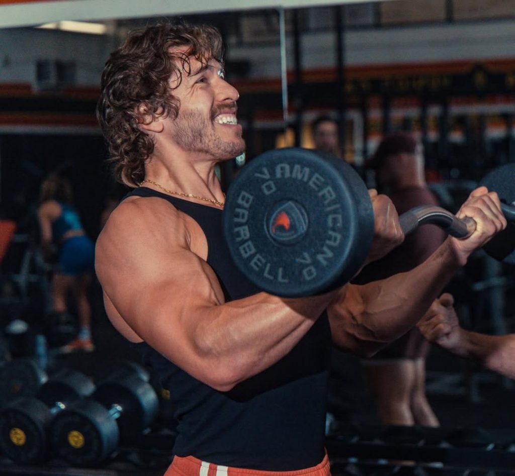 Arnold Schwarzenegger prepares his son for a bodybuilding debut