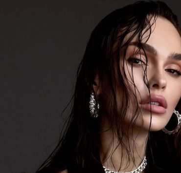 Ivana Essl in Schmuck von ORLOV auf den Seiten von ELLE Bulgaria