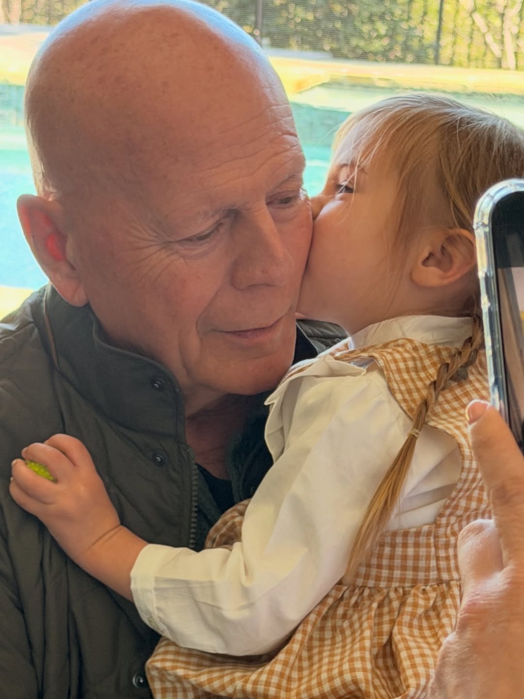 Bruce Willis wird 71: Familie teilt neue Fotos des Schauspielers