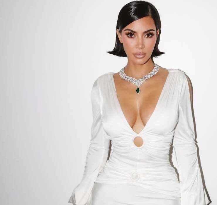Kim Kardashian auctions off costumes from All&rsquo;s Fair