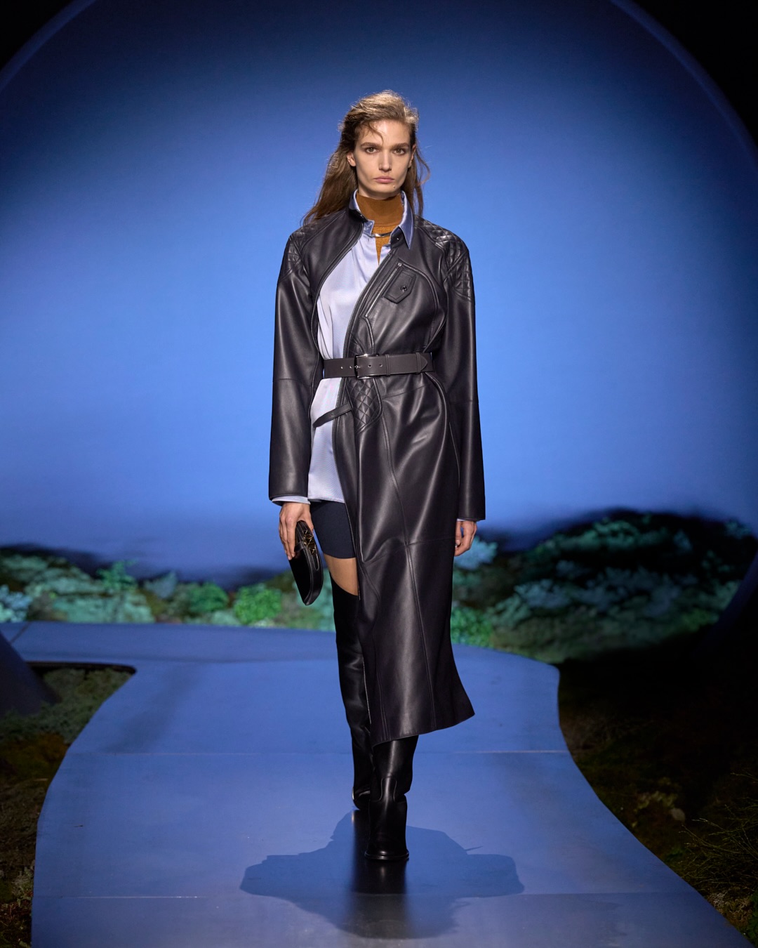 Mondlicht und Jockey-&Auml;sthetik: Herm&egrave;s pr&auml;sentiert die Kollektion FW&rsquo;2026