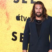 Stilvolles Paar: Jason Momoa und Adria Arjona bei der Filmpremiere in London