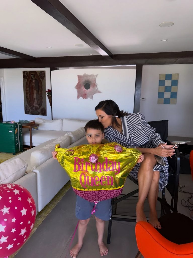 Eva Longoria feiert ihren 51. Geburtstag mit Freundinnen