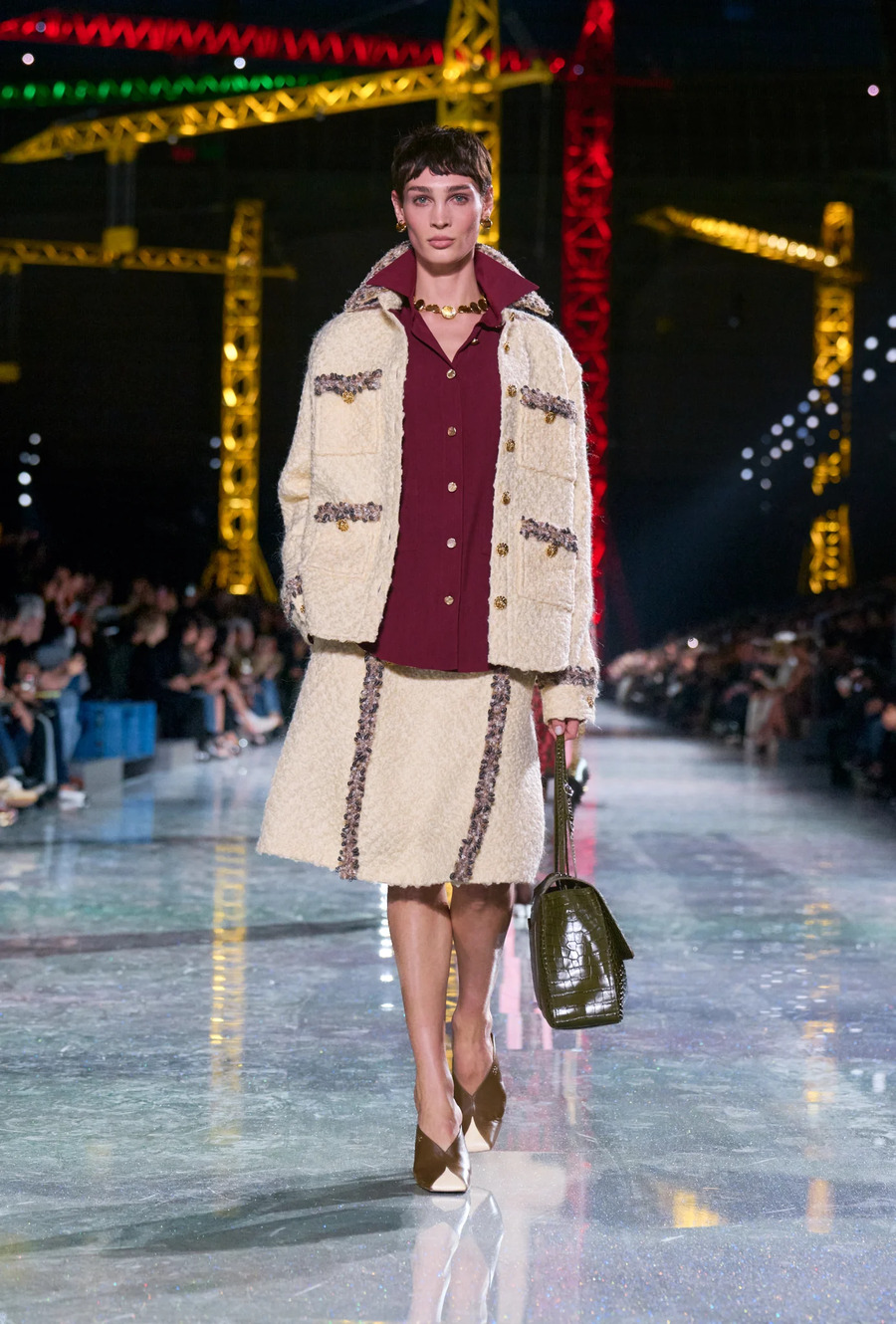 Die Verschmelzung von Tradition und futuristischer Vision in der Chanel FW &rsquo;26/27 Kollektion