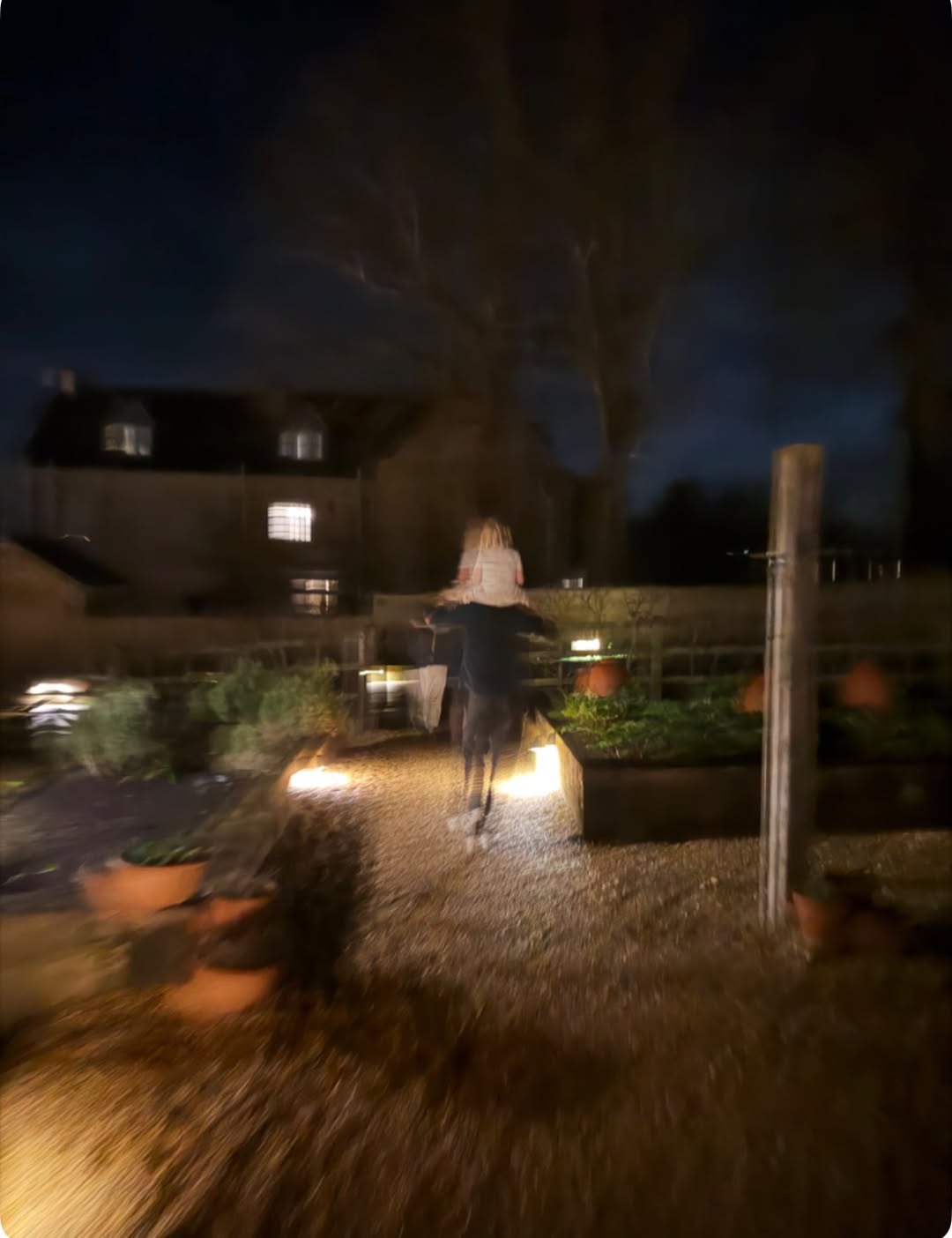 Familienwochenende in Wales: Blake Lively teilt stimmungsvolle Eindr&uuml;cke