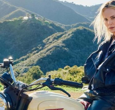 &laquo;Meine Mutter hat ihn erschossen&raquo;: Charlize Theron spricht erstmals &uuml;ber eine famili&auml;re Trag&ouml;die