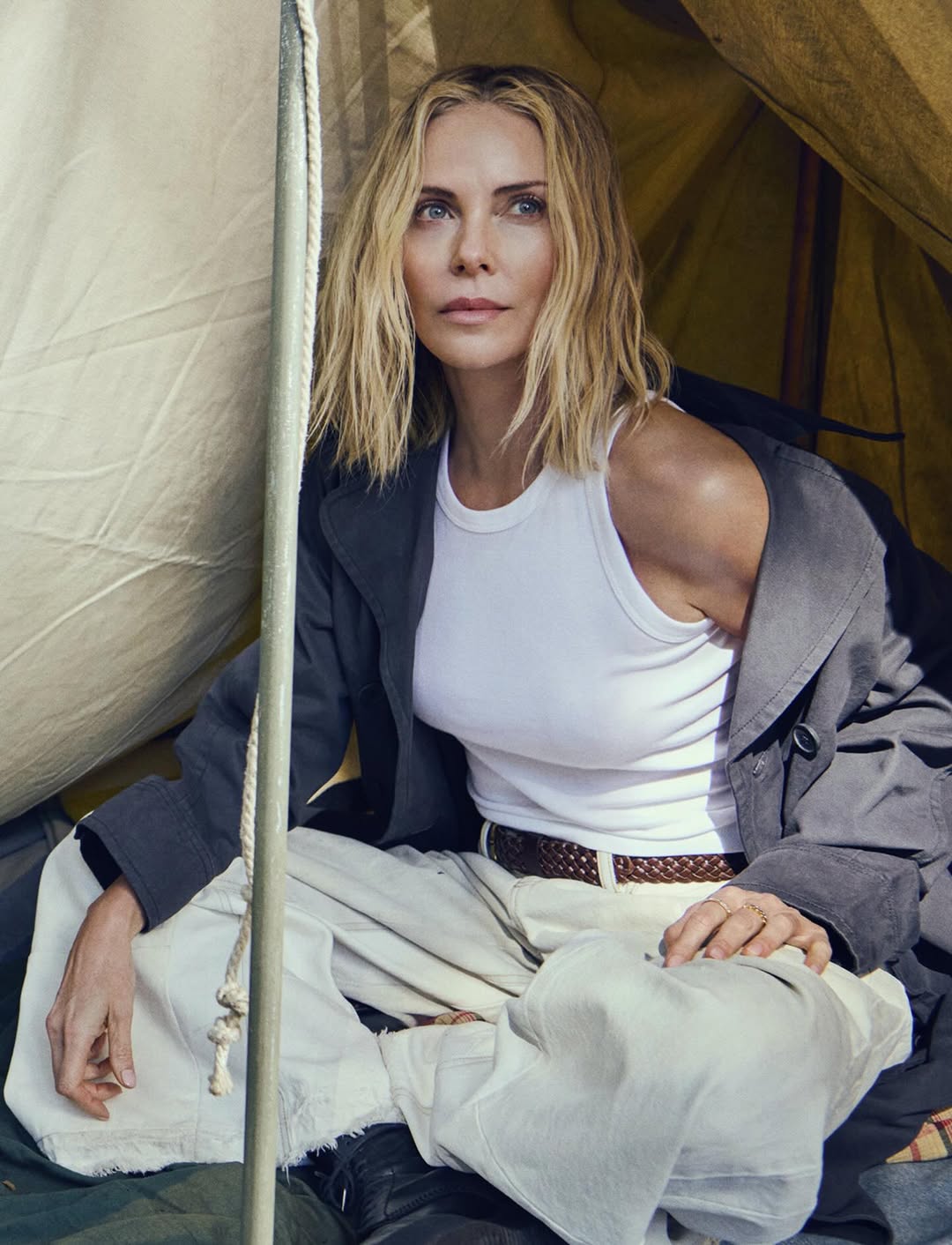 &laquo;My mother shot him&raquo;: Charlize Theron speaks for the first time about a family tragedy