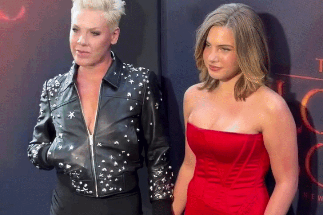 Striking appearance: Pink with her daughter at a Broadway premiere