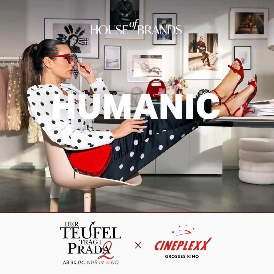 Nadine Mirada modelt in der neuen Werbekampagne von Humanic