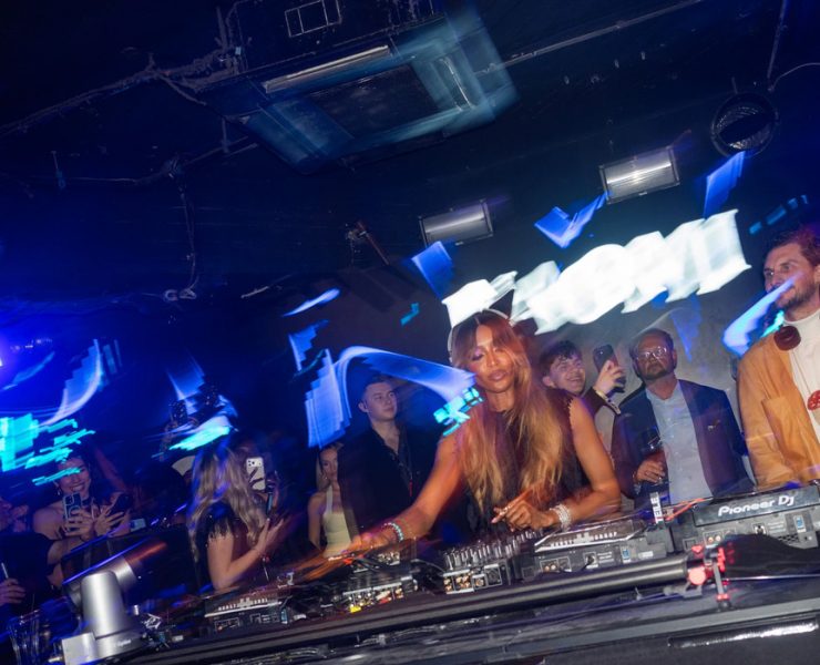Naomi Campbell Performs DJ Set in Vienna