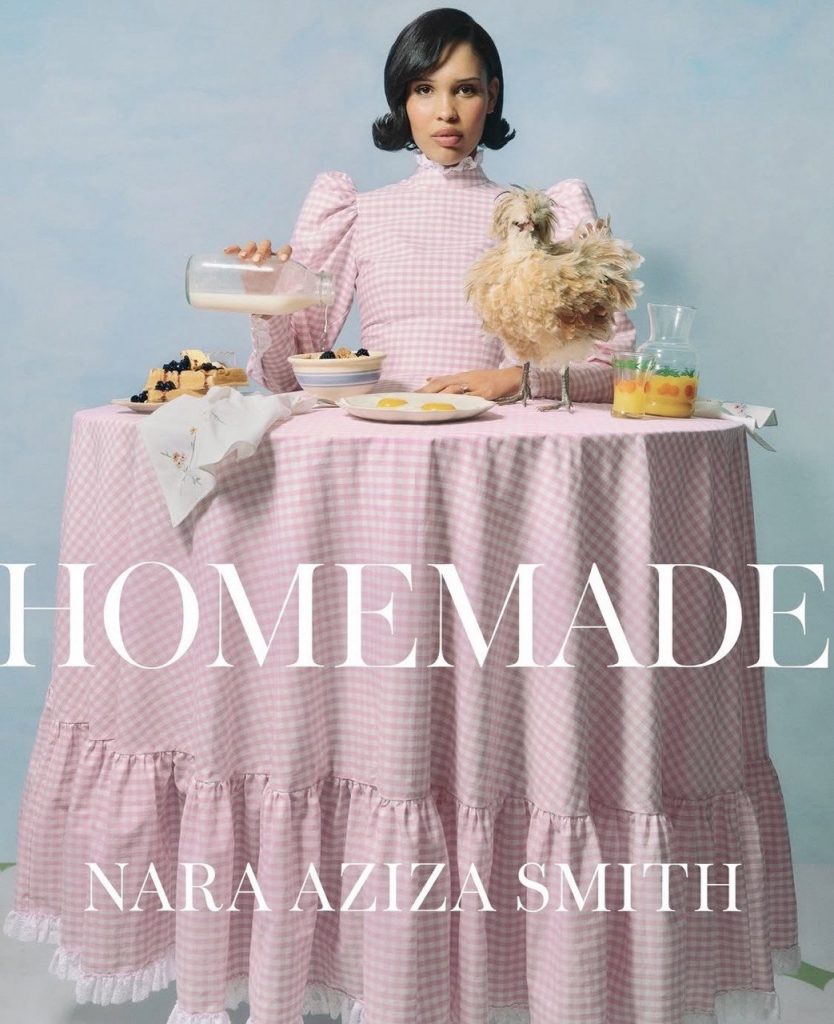 Tradwife-Bloggerin Nara Smith k&uuml;ndigt ihr erstes Kochbuch an