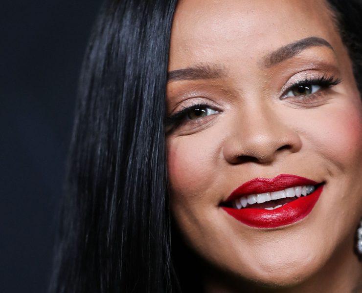 Rihanna Makes First Public Appearance with Her Daughter