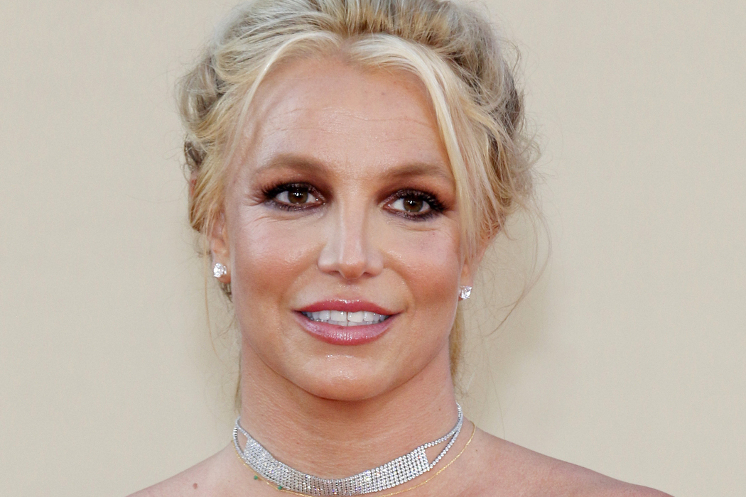 Britney Spears receives a 12-month suspended sentence