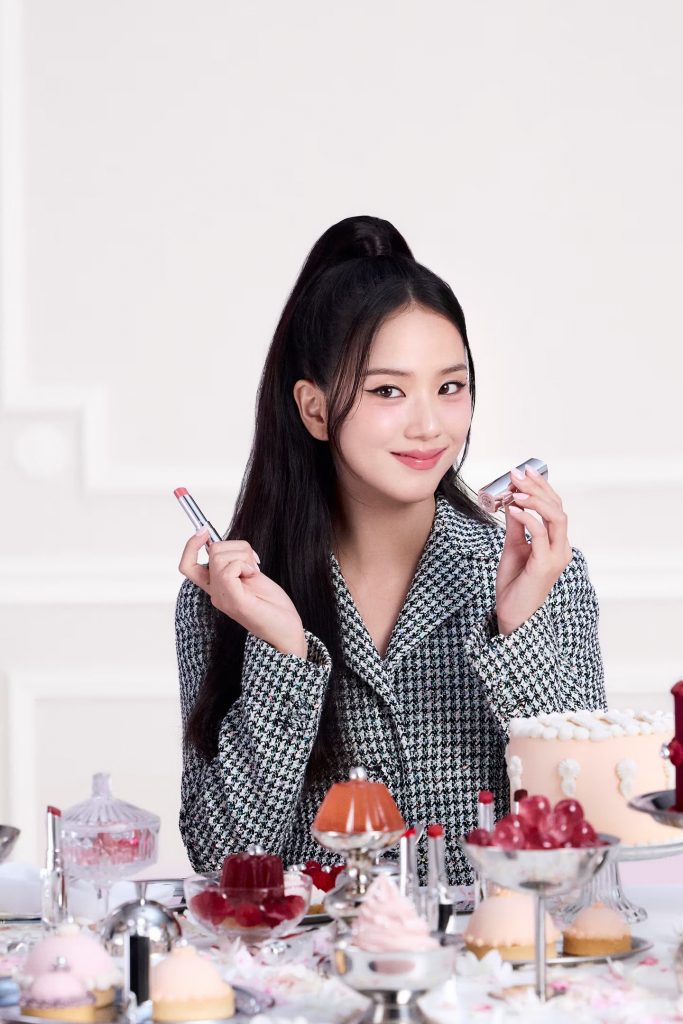 Anya Taylor-Joy, Jisoo und Willow Smith in neuer Kampagne von Dior Beauty