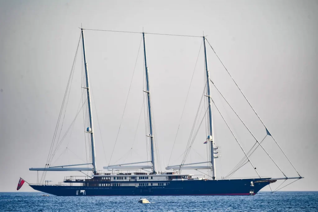 Jeff Bezos verkauft seine Segelyacht