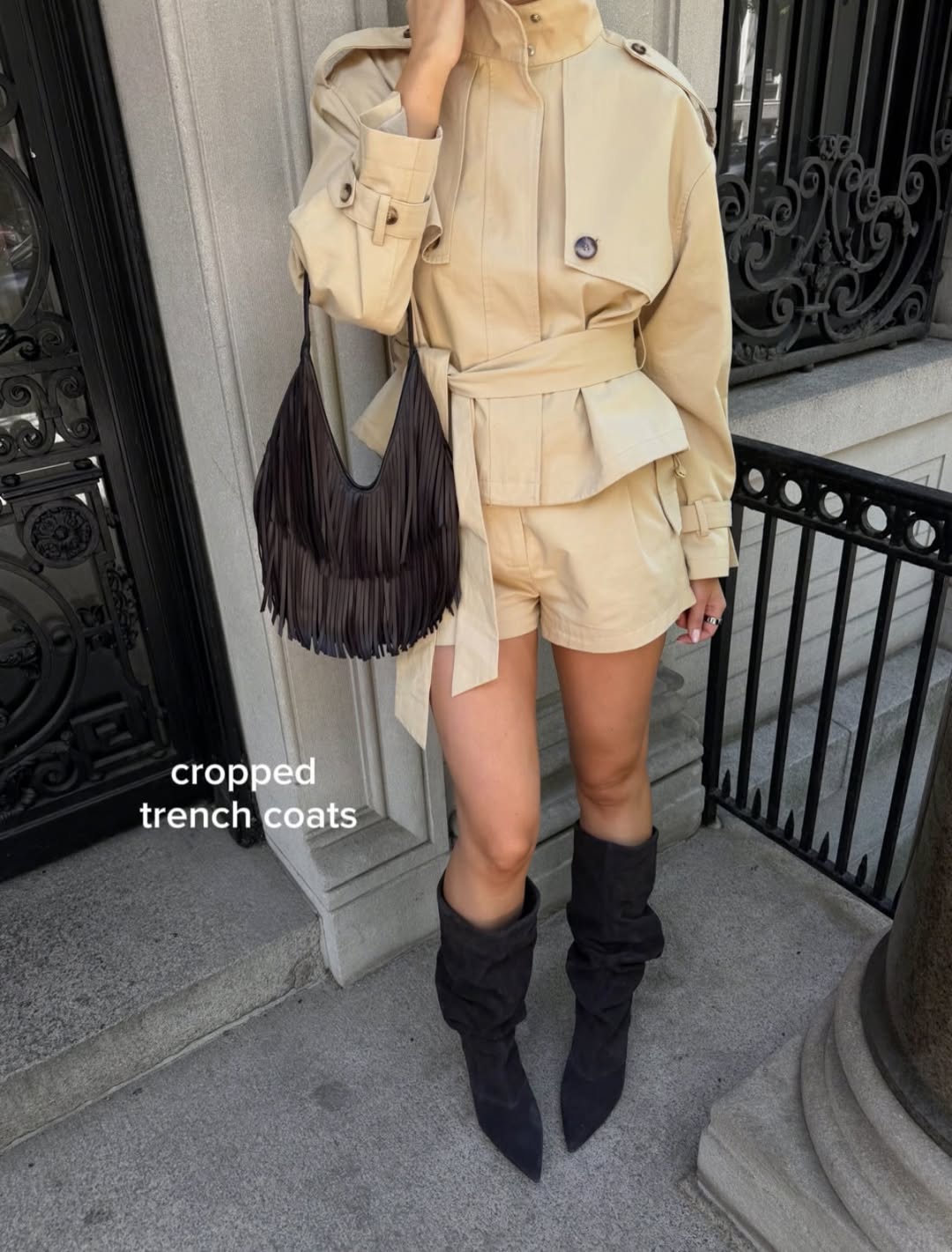 Sommertrends von Dragana Stankovic: Windbreaker, Caprihosen und die Farbe Rot