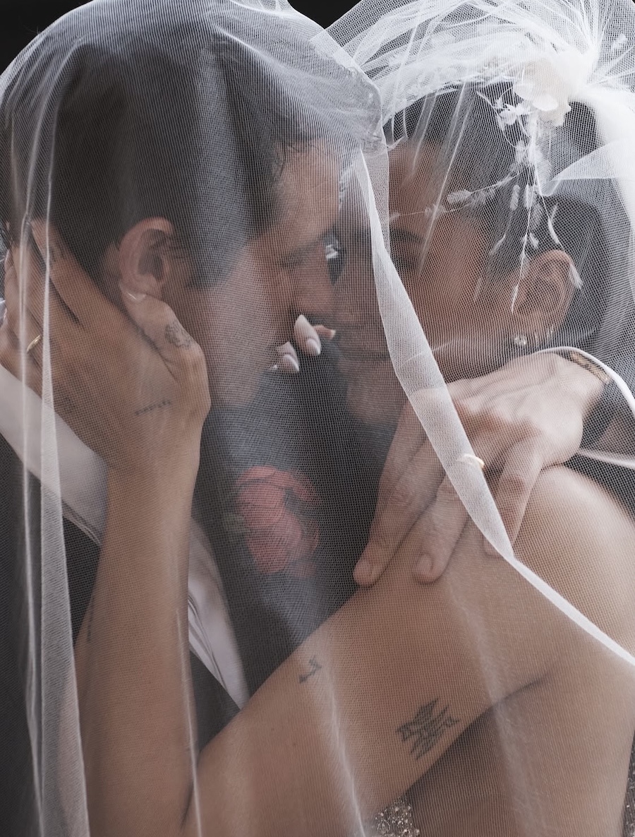 Mr & Mrs: Dua Lipa teilt neue Hochzeitsfotos