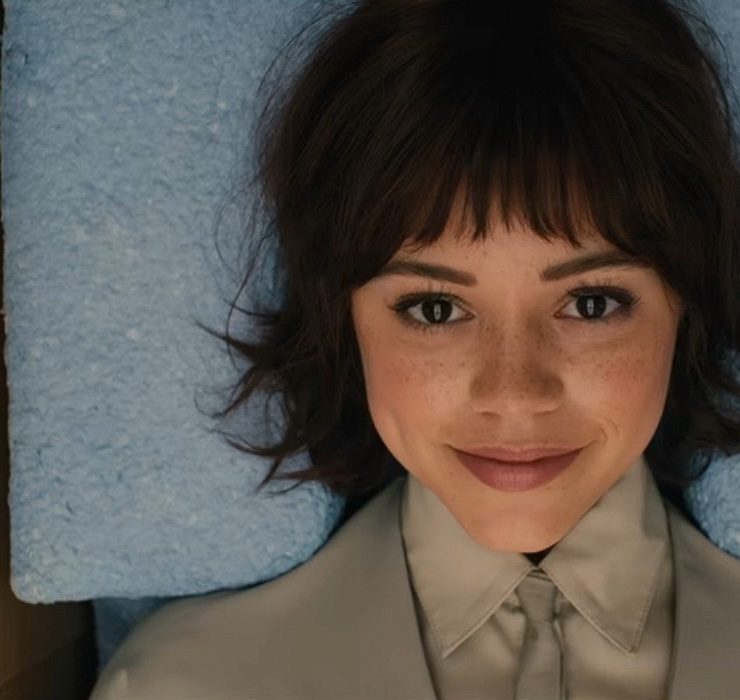 Jenna Ortega stars in the trailer for the sci-fi film «Klara and the Sun»