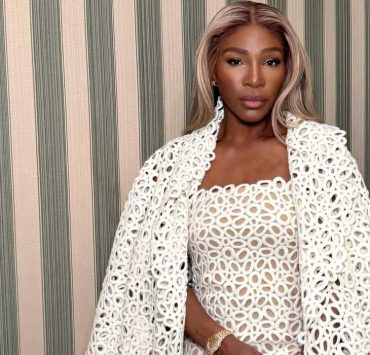 Serena Williams returns to professional tennis