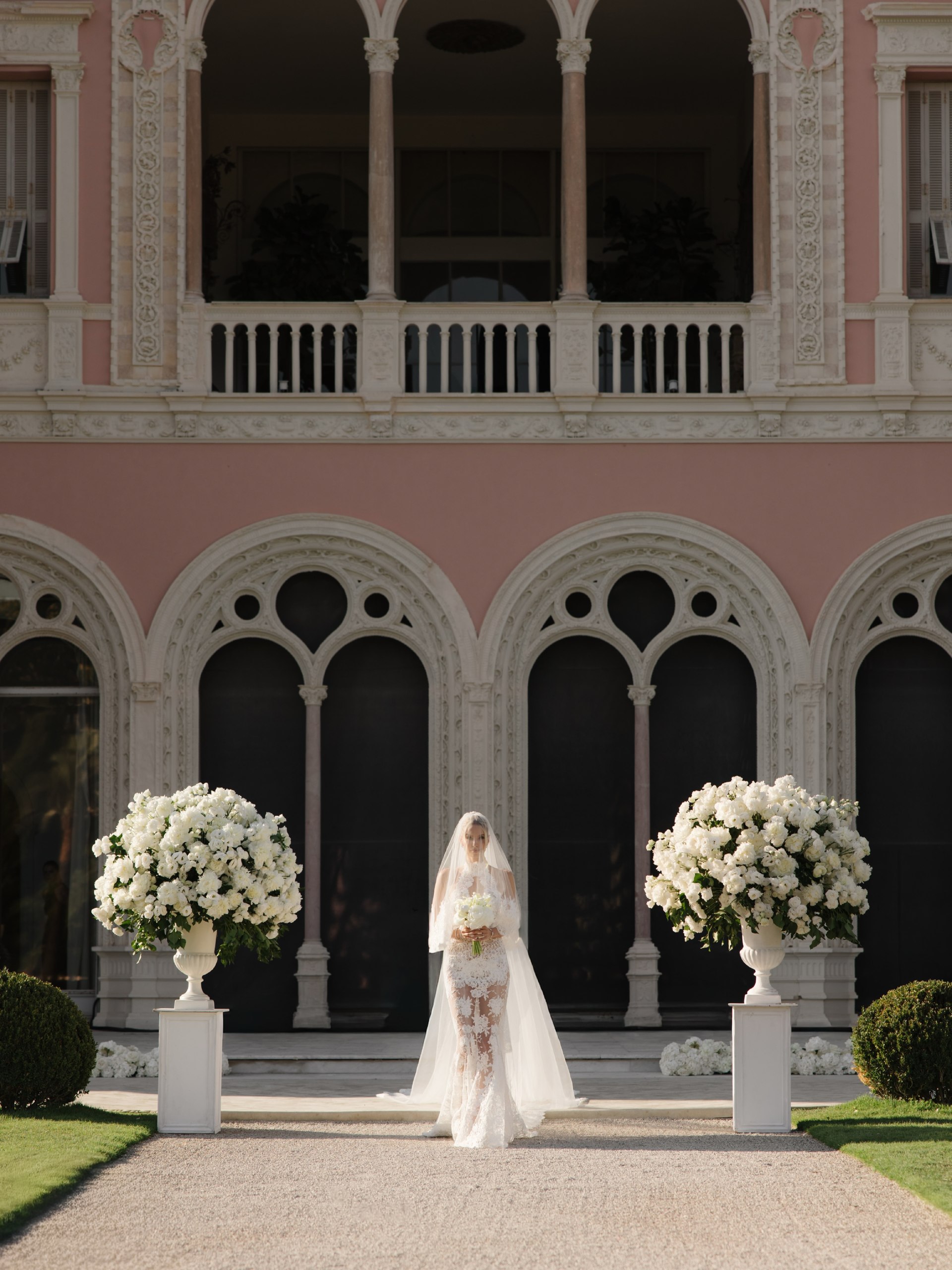 Leonie Hanne celebrated a fairytale wedding in France and shared the first photos