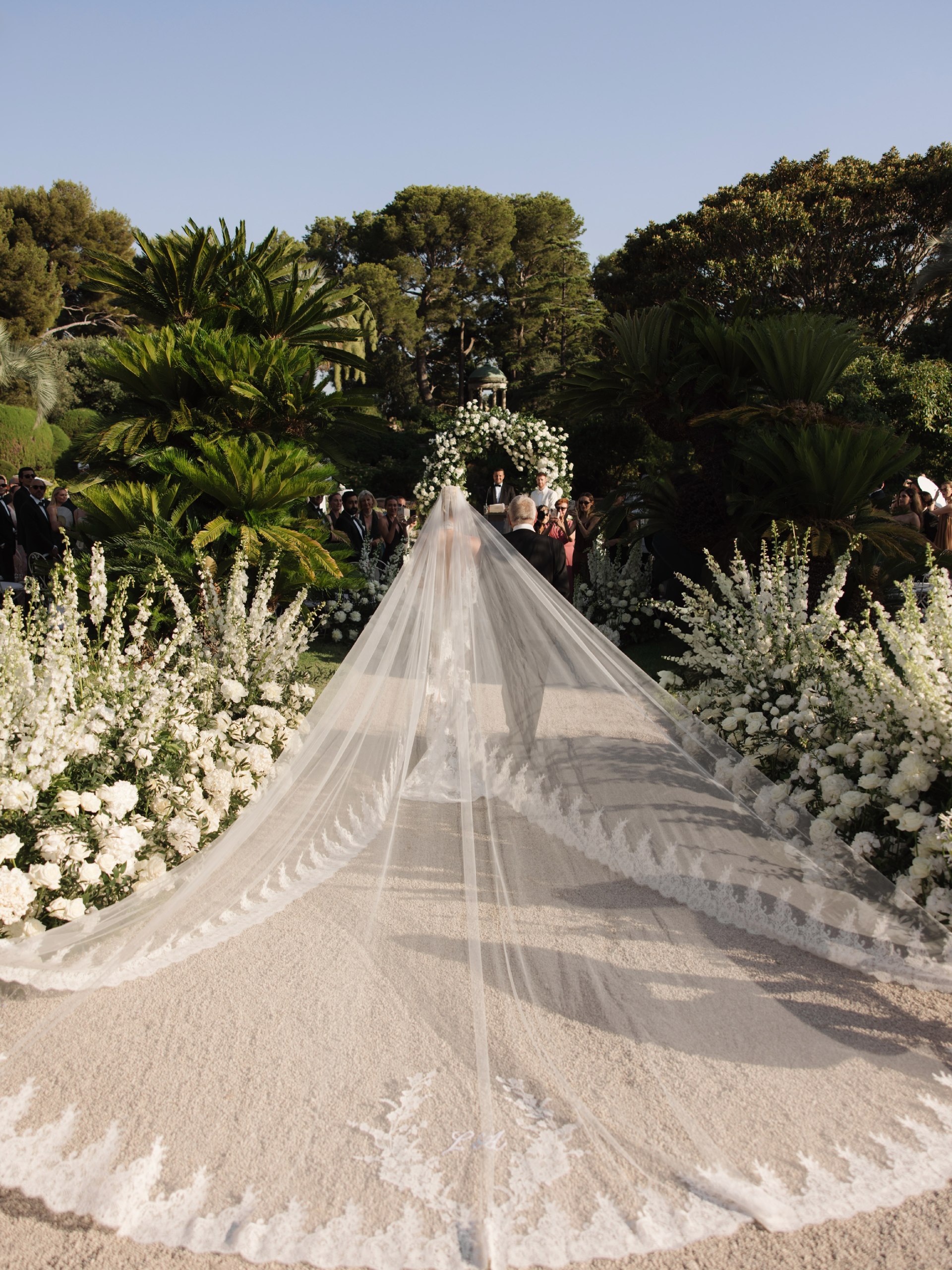 Leonie Hanne celebrated a fairytale wedding in France and shared the first photos