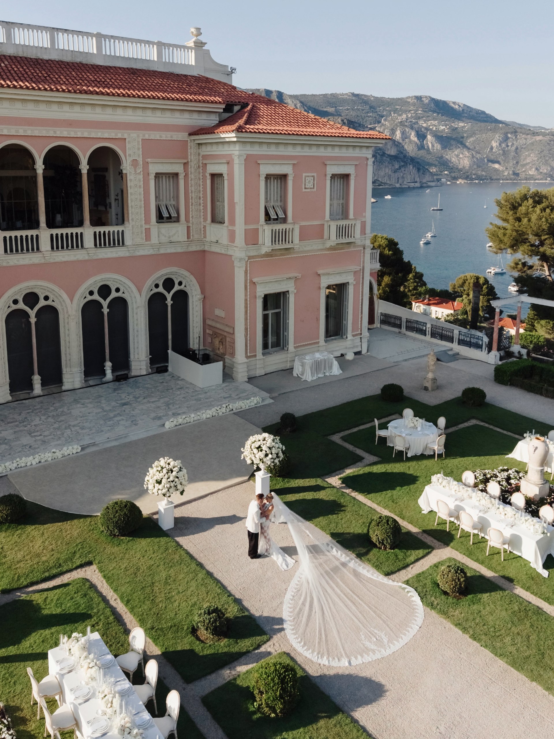Leonie Hanne celebrated a fairytale wedding in France and shared the first photos