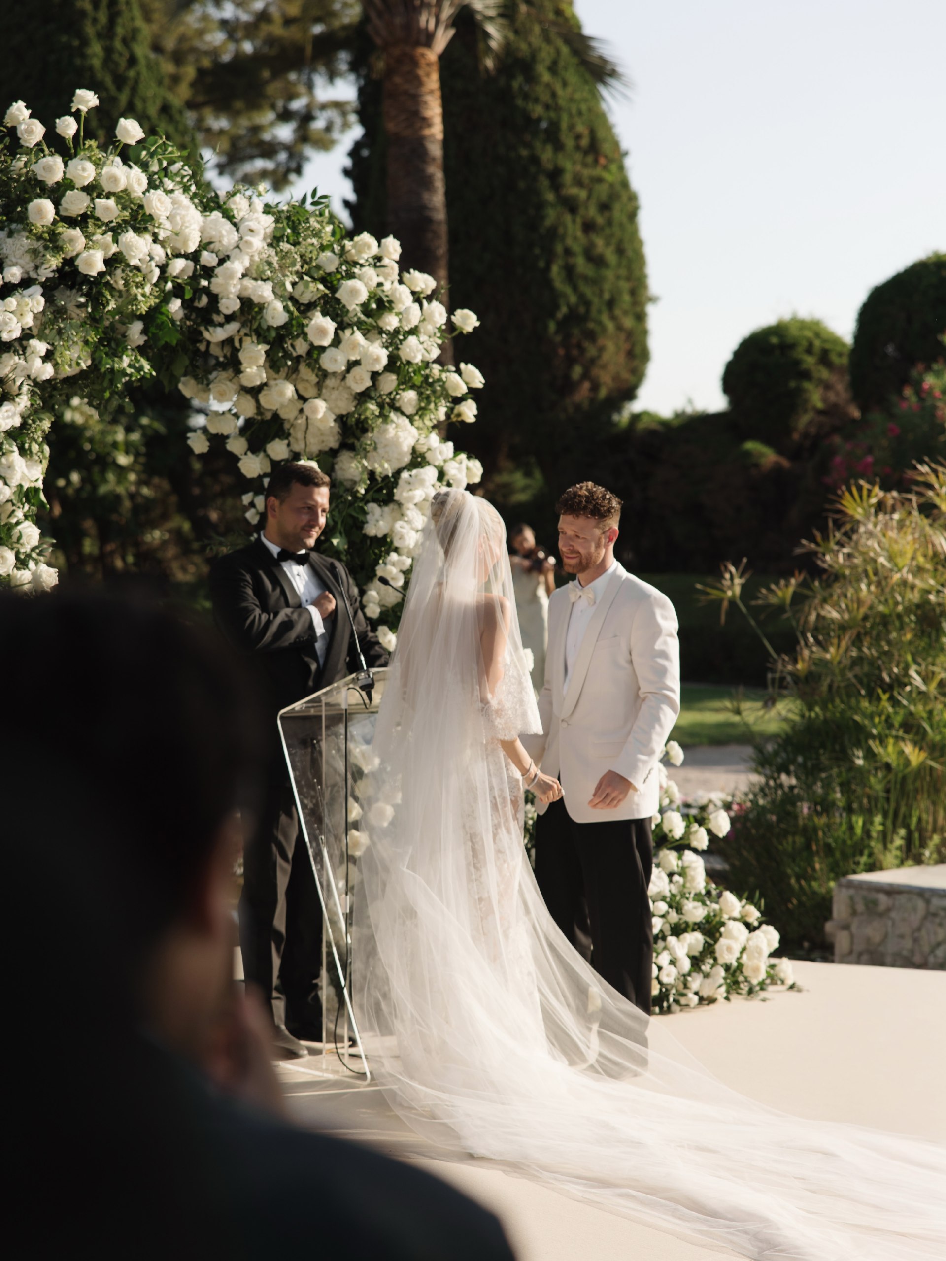Leonie Hanne celebrated a fairytale wedding in France and shared the first photos
