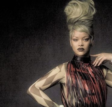 Rihanna erscheint als afrikanische Königinnen auf dem Cover von EE72