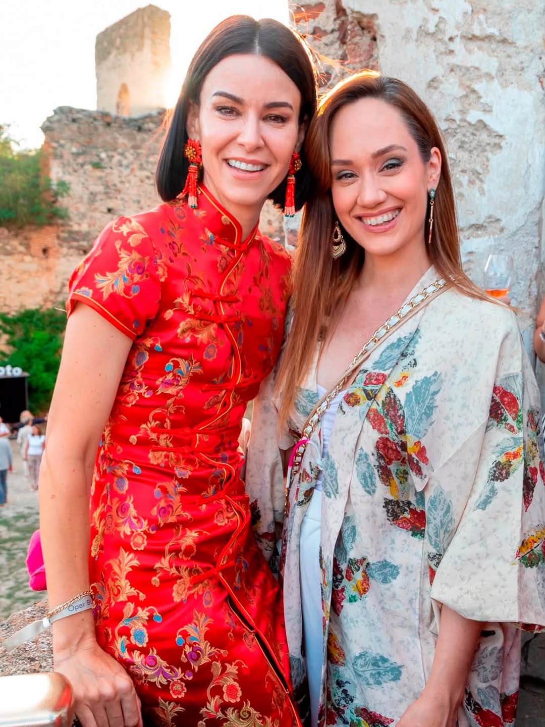Sasa Schwarzjirg begeistert mit einem außergewöhnlichen Look bei der Premiere von «Madama Butterfly»