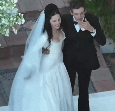The-1975-Frontmann Matty Healy heiratet Model Gabbriette