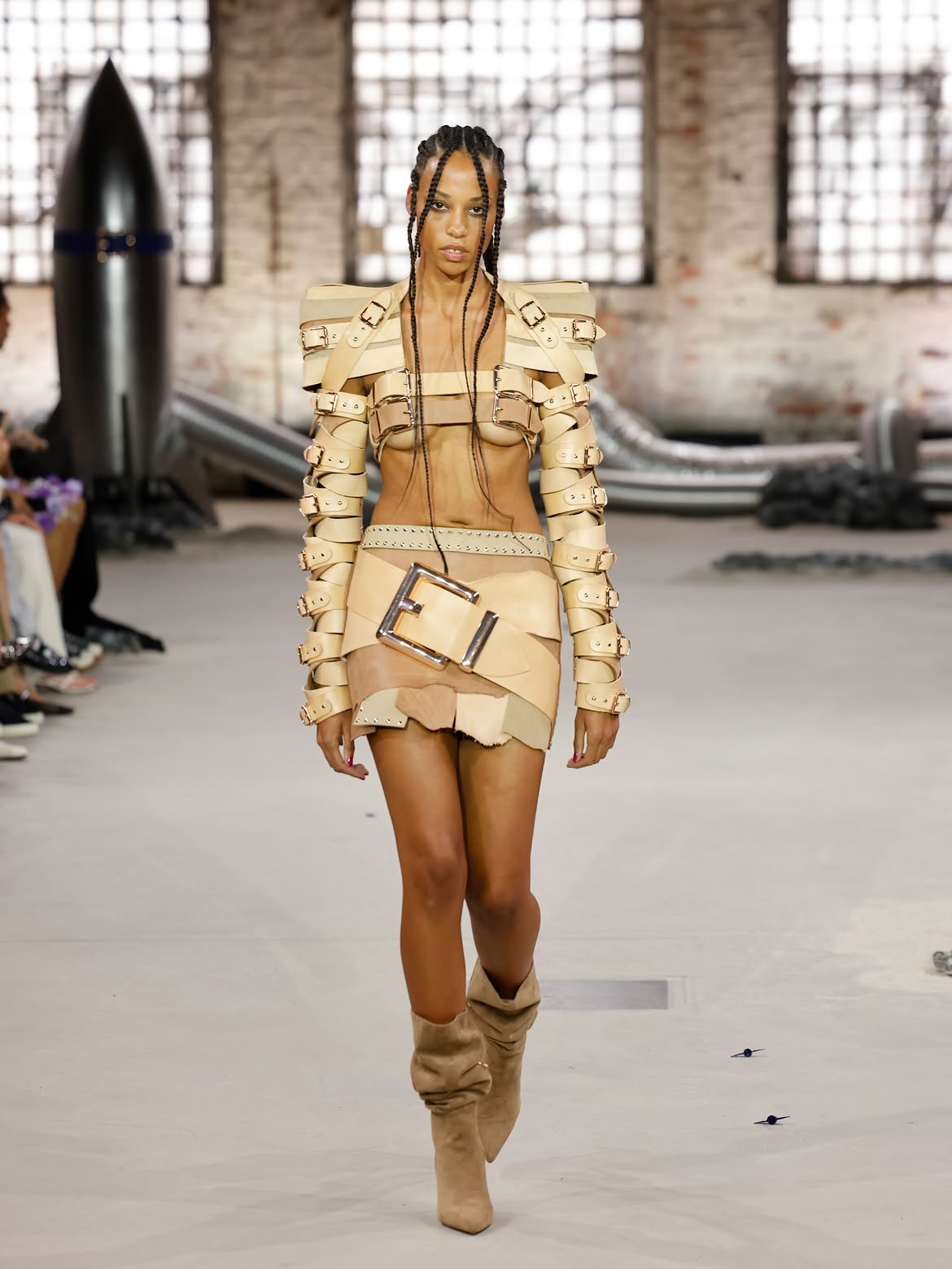 Marina Hoermanseder pr&auml;sentiert futuristische Fr&uuml;hjahr/Sommer-Kollektion 2027